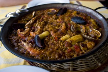 Paella.