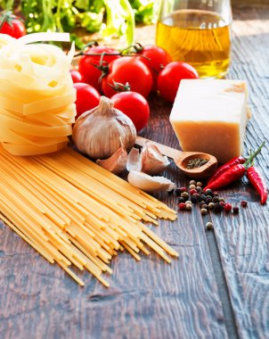 pişmemiş makarna ingridients