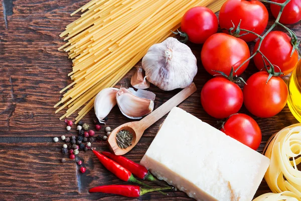 Syrové těstoviny ingredience — Stock fotografie