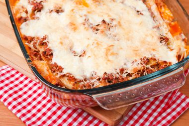 Delisious ev yapımı lazanya