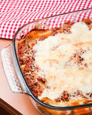 Delisious ev yapımı lazanya