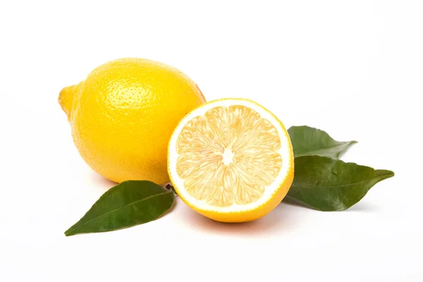 Citron isolerad på vit bakgrund — Stockfoto