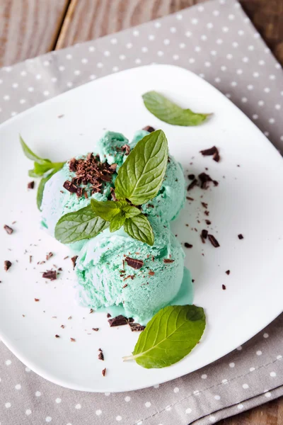 Mint ice cream close-up — Stock Photo, Image