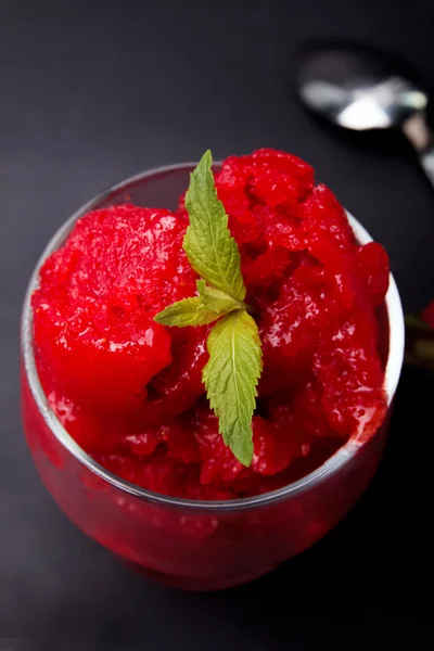 Strawberry sorbet — Stock Photo, Image