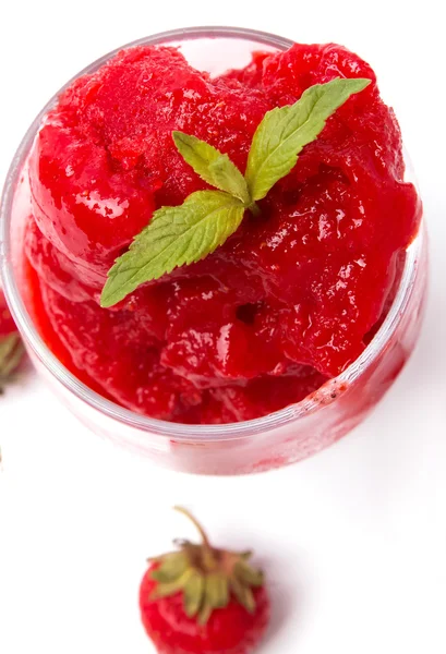 Erdbeersorbet — Stockfoto