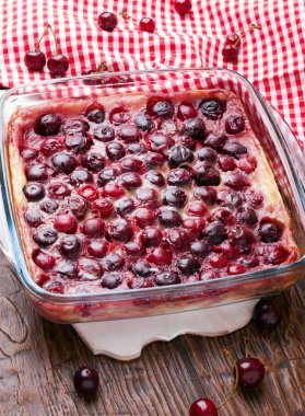 ev yapımı clafoutis