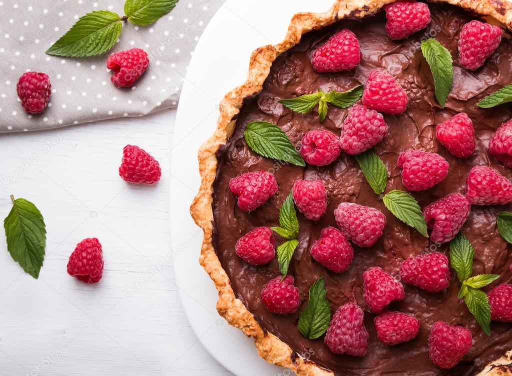 Chocolate tart with raspberry