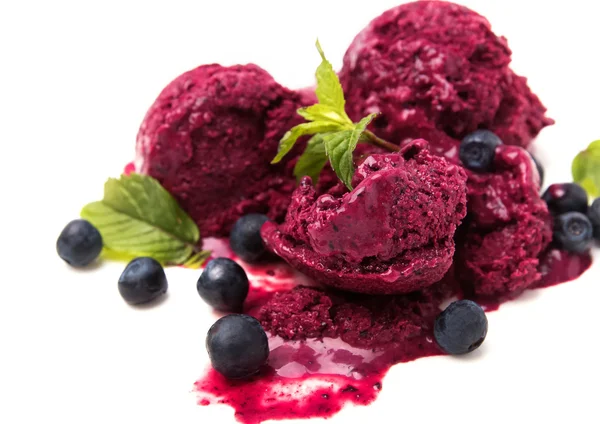 Scoops of blueberry ice-cream — Stock Photo, Image