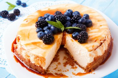 karamel ve çilek Cheesecake