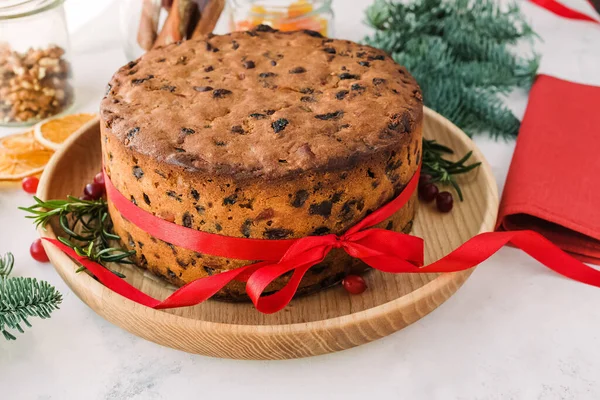 Gâteau Aux Fruits Noël Fait Maison Décoré Avec Ruban Rouge — Photo