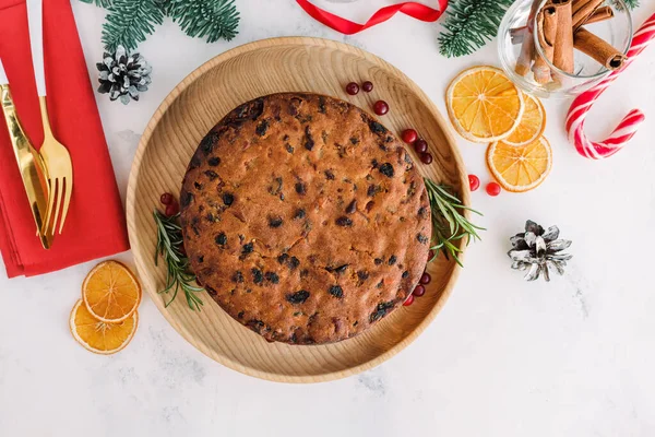 Composition Festive Avec Gâteau Aux Fruits Noël Branches Sapin Autres — Photo