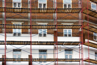 Ahşap inşaat alanı