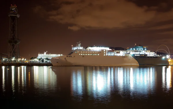Traghetto porto notturno — Foto Stock