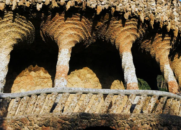Acueducto de piedra de columnas. Monumento de Barcelona, España . — Foto de Stock