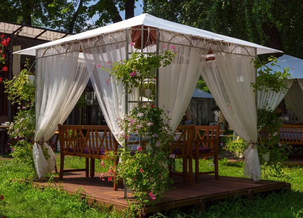 beyaz düğün veya eğlence çadırı