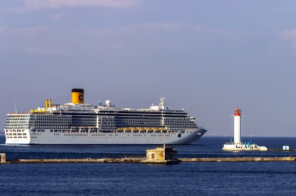 Cruise ship Costa Deliziosa came into the port of Odessa — Stock Photo, Image