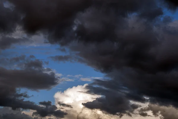 Cielo con nubes — Foto de Stock