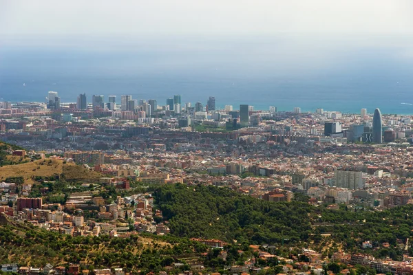 Panoramiczny widok na Barcelonę, Hiszpanię. — Zdjęcie stockowe