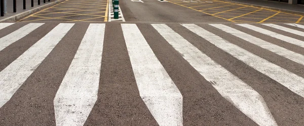 Zebra tráfego na cidade rodoviária Barcelona — Fotografia de Stock