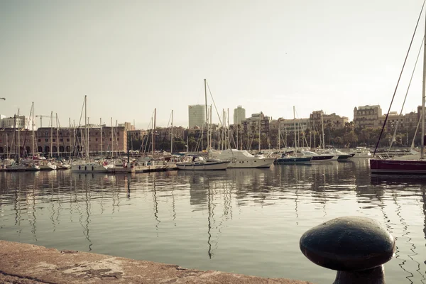 Velero en Port Vell en Barcelona. Cataluña —  Fotos de Stock