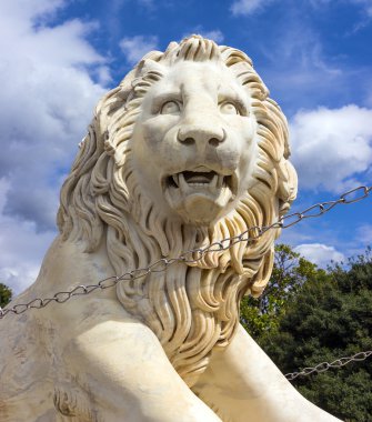 Aslan heykeli