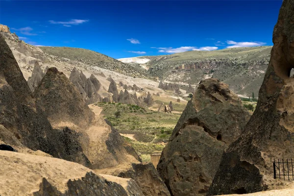 Mountain landscape in Cappadocia, Turkey — Stock Photo, Image