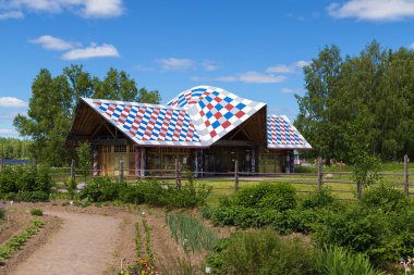 Russian Village attractions in Verkhniye Mandrogi clipart