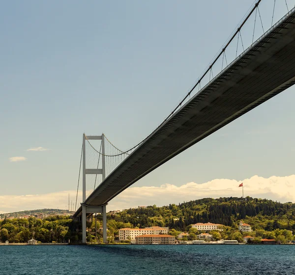 Bosporbron, Istanbul, Turkiet — Stockfoto