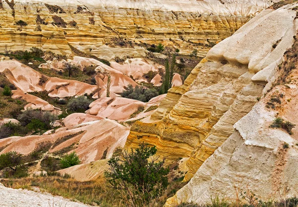 Krajobraz Kapadocji skały wulkaniczne — Zdjęcie stockowe