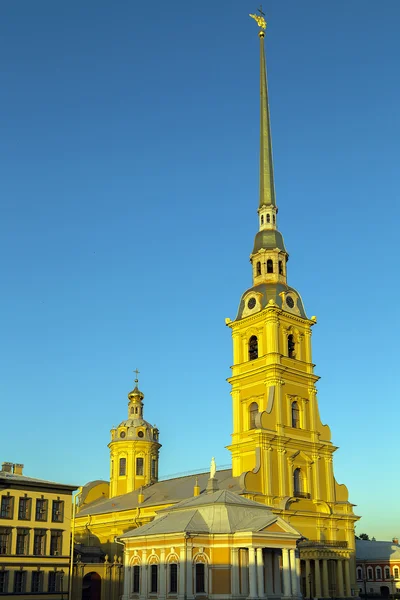 Sankt petersburg kyrkliga peter och paul — Stockfoto