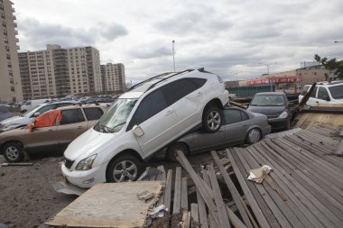kumlu bir kasırga. ardından new York