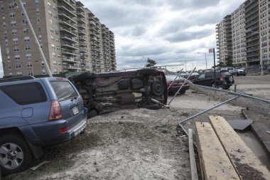 kumlu bir kasırga. ardından new York