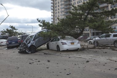 kumlu bir kasırga. ardından new York