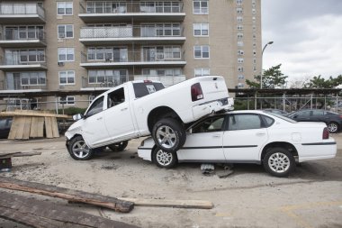 kumlu bir kasırga. ardından new York