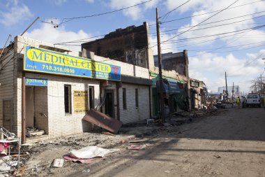 kumlu bir kasırga. ardından new York