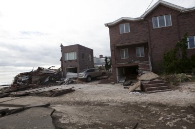 kumlu bir kasırga. ardından new York