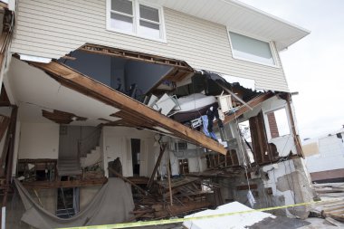 kumlu bir kasırga. ardından new York