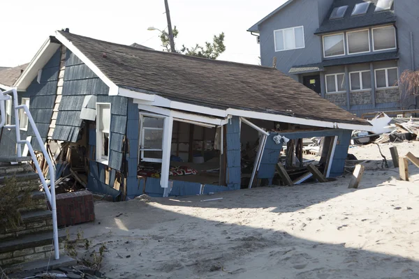 Orkaan zandstrand. de nasleep in new york — Stockfoto