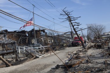kumlu bir kasırga. ardından new York