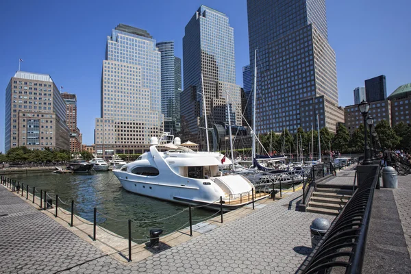 Zeilen de hudson rivier 2012 - wereld financiële centrum, lagere ma — Stockfoto