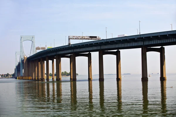 Throgs hals brige, new york — Stockfoto