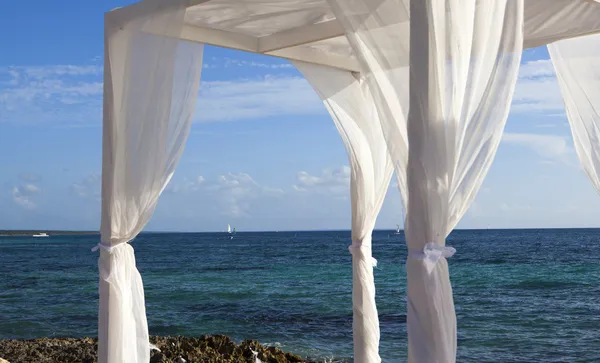 Beach Paradise With Cabanas — Stock Photo, Image