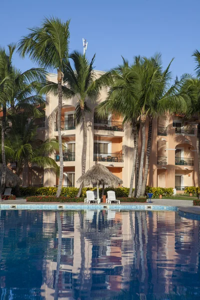 Vackra resort pool — Stockfoto