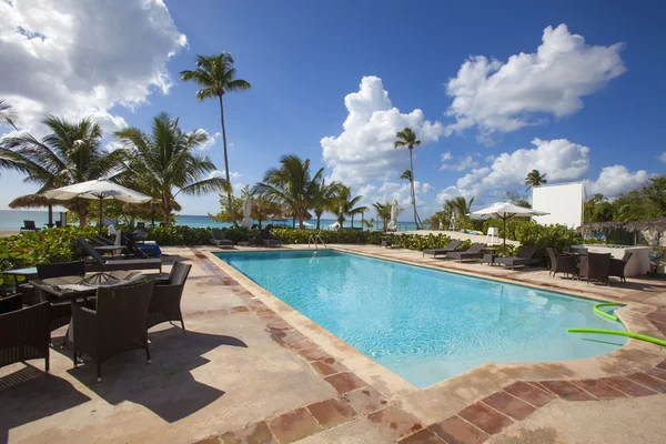 Vackra resort pool — Stockfoto