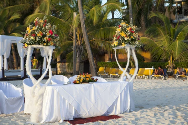 Свадьба в тропиках — стоковое фото