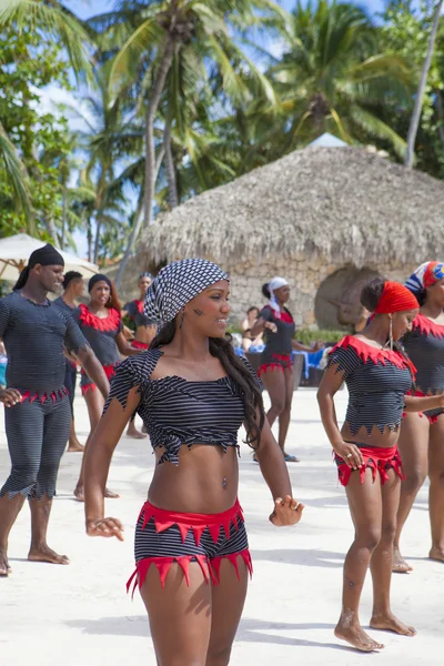 Group of Dancers Performing — Stock Photo, Image