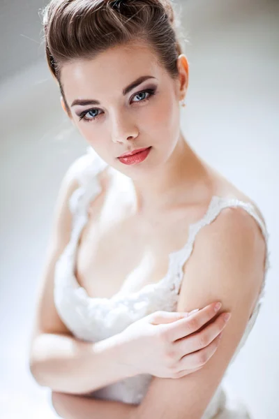 Beautiful bride — Stock Photo, Image