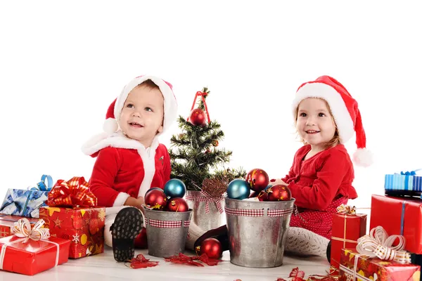 Twee gelukkige santa helpers — Stockfoto