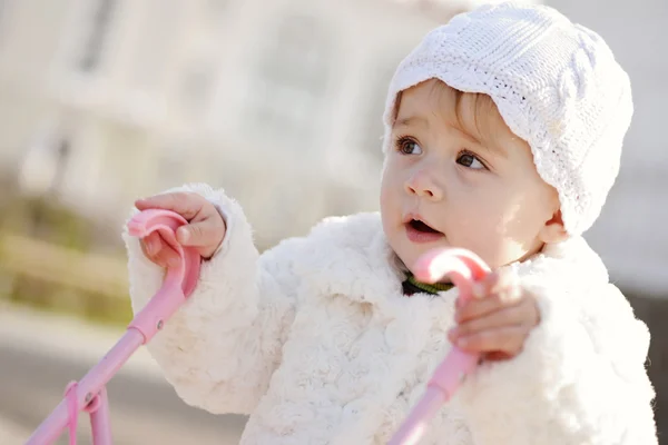 Walking baby girl — Stock Photo, Image