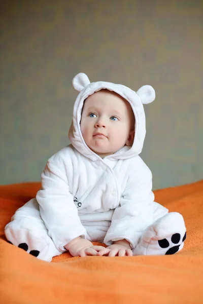 Kostüm giyen bebek — Stok fotoğraf